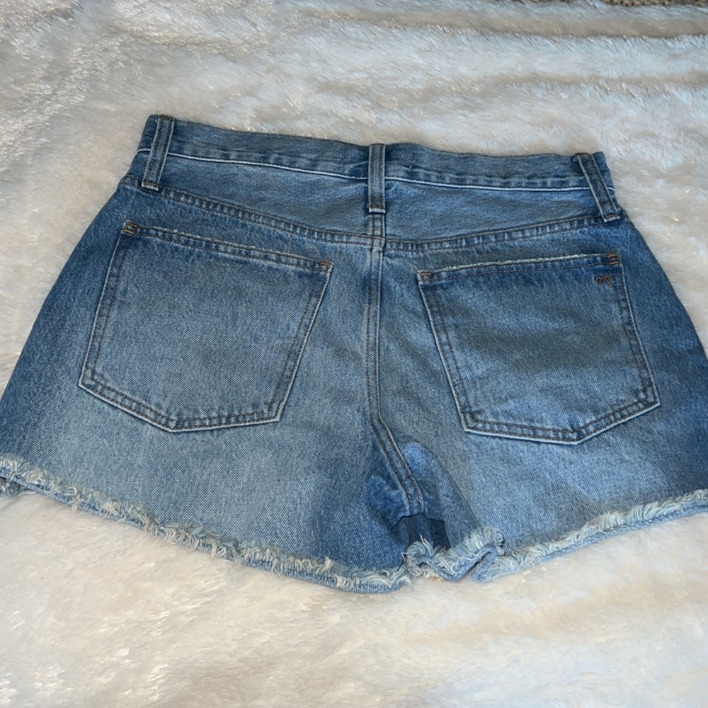 Madewell distressed relax denim blue shorts. - Picture 8 of 11